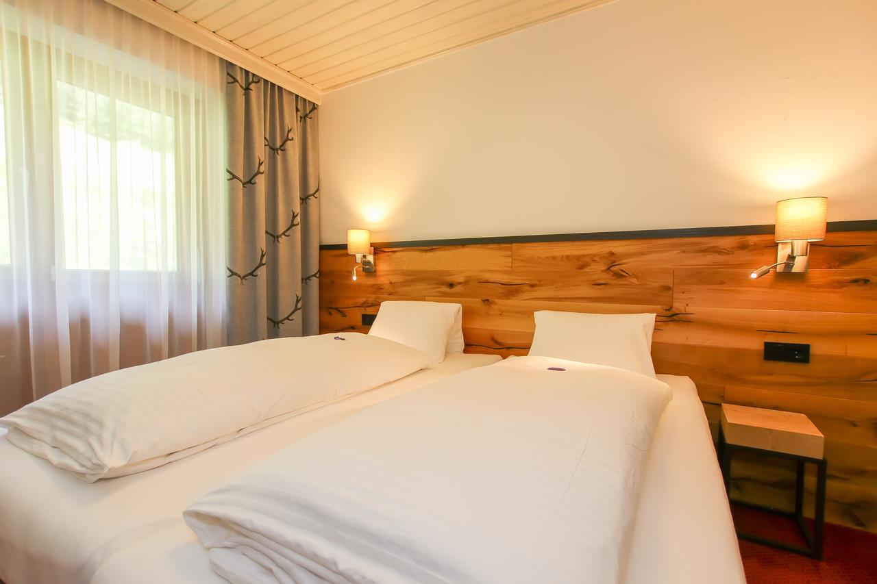 Gasthof Baerenwirt Hotel Fusch an der Grossglocknerstrasse Ngoại thất bức ảnh