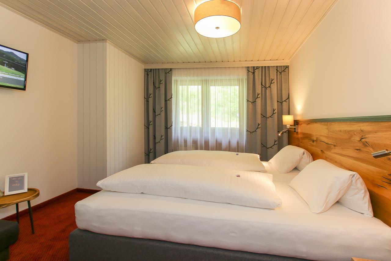 Gasthof Baerenwirt Hotel Fusch an der Grossglocknerstrasse Ngoại thất bức ảnh